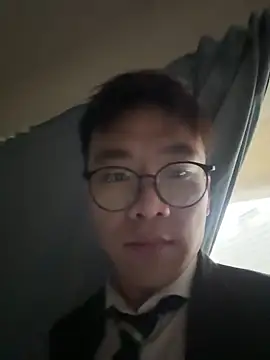 Snapshot of ex199212 chatting on December 16, 2024, 11:07 pm ex199212 online show from December 16, 2024, 11:07 pm