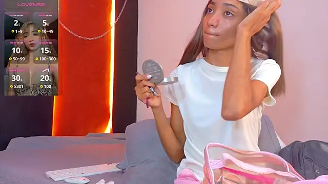 Charlotte Love10 online show from February 25, 2026, 12:26 pm