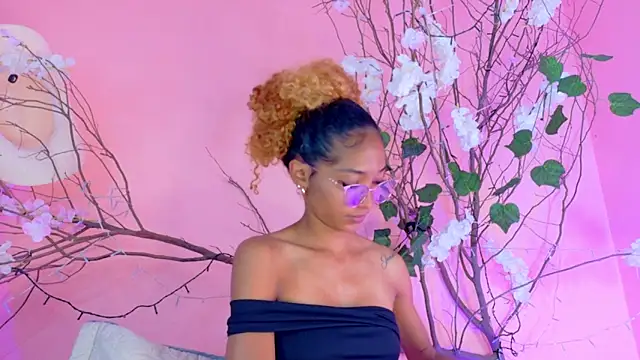 Charlotte Love10 online show from April 5, 2026, 11:40 am