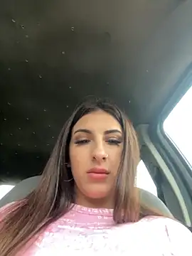 Snapshot of SashaBelle_ chatting on November 11, 2025, 6:13 am SashaBelle online show from November 11, 2025, 6:13 am