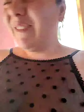 Snapshot of Molly_Greyy chatting on December 7, 2024, 8:22 am Molly Greyy online show from December 7, 2024, 8:22 am