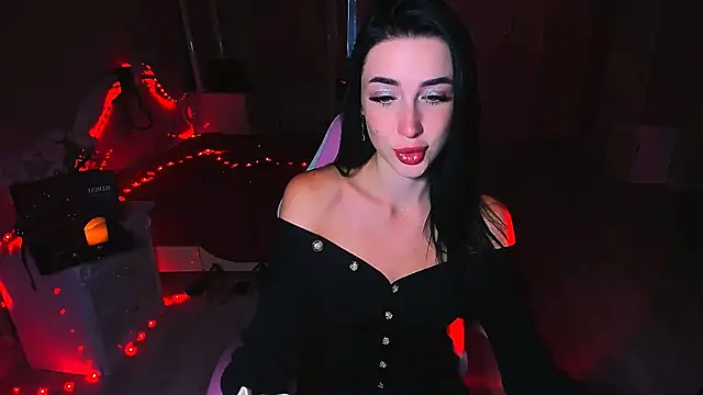 Snapshot of lovely_desire chatting on September 10, 2025, 7:19 am lovely desire online show from September 10, 2025, 7:19 am