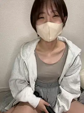 Snapshot of -x_MIU_x chatting on March 12, 2025, 10:48 am -x MIU x online show from March 12, 2025, 10:48 am