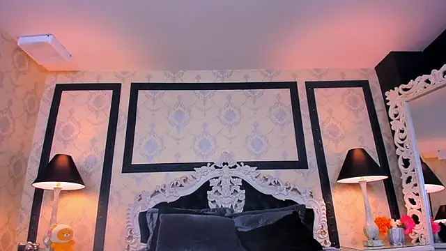 Snapshot of ImSophiie chatting on February 7, 2025, 9:58 pm ImSophiie online show from February 7, 2025, 9:58 pm