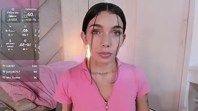 Snapshot of Mollymoon1 chatting on December 4, 2024, 10:41 pm Mollymoon1 online show from December 4, 2024, 10:41 pm