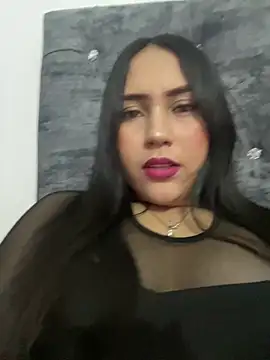 Snapshot of YuliiCamm chatting on January 29, 2025, 12:54 am YuliiCamm online show from January 29, 2025, 12:54 am