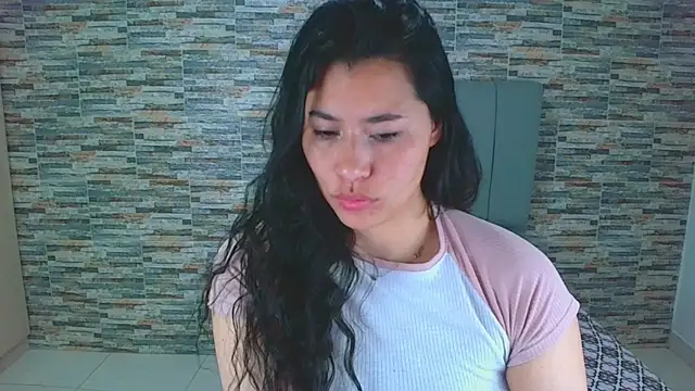  joy yva online show from September 19, 2025, 1:34 pm