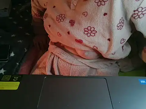 VeneRed online show from March 11, 2026, 8:59 pm