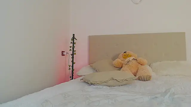 Snapshot of L1ittle_kitty_ chatting on December 2, 2024, 4:42 pm L1ittle kitty online show from December 2, 2024, 4:42 pm