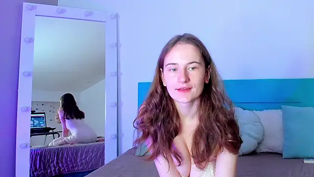 L1ittle kitty  online show from October 19, 2025, 5:30 am