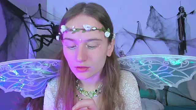 L1ittle kitty  online show from October 31, 2025, 6:25 am