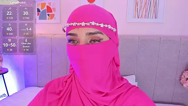 Snapshot of rawiya chatting on September 18, 2025, 12:07 pm rawiya online show from September 18, 2025, 12:07 pm