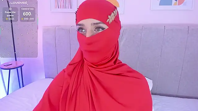 Snapshot of rawiya chatting on October 18, 2025, 12:17 pm rawiya online show from October 18, 2025, 12:17 pm