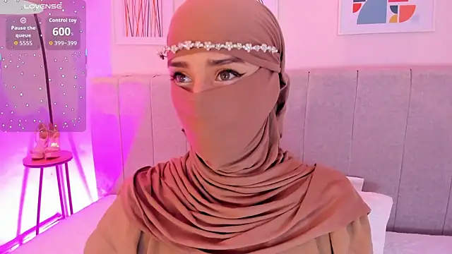 Snapshot of rawiya chatting on November 24, 2025, 12:16 pm rawiya online show from November 24, 2025, 12:16 pm