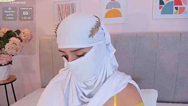 Snapshot of rawiya chatting on February 11, 2026, 12:32 pm rawiya online show from February 11, 2026, 12:32 pm