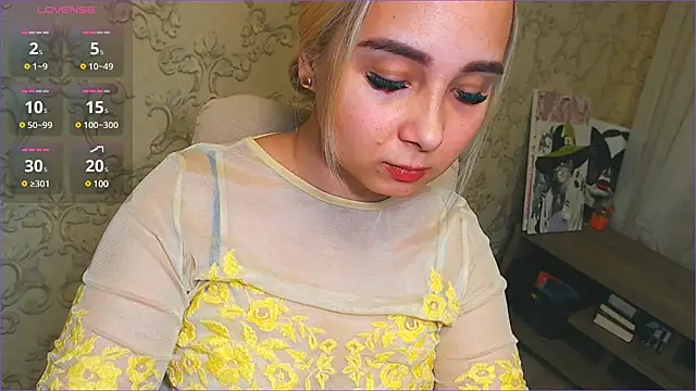 DolphinDreams online show from February 5, 2025, 3:42 pm