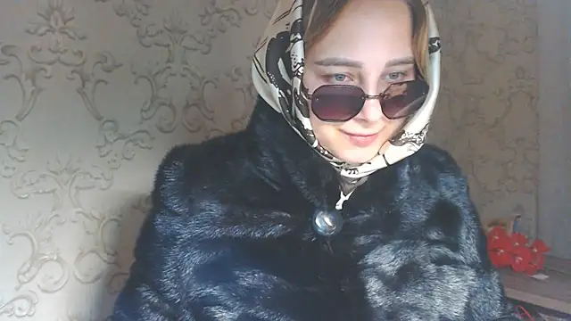 Snapshot of DolphinDreams chatting on July 15, 2026, 1:33 am DolphinDreams online show from July 15, 2026, 1:33 am