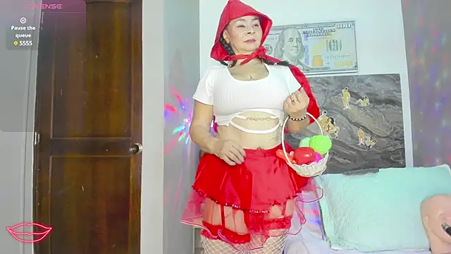 cloee-rabbyt online show from February 15, 2025, 12:01 pm