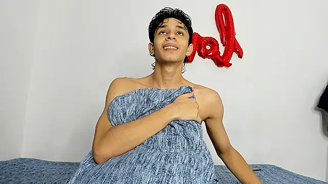 Snapshot of evanscollins chatting on October 4, 2025, 6:11 am evanscollins online show from October 4, 2025, 6:11 am