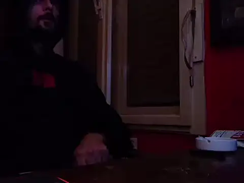 Snapshot of Guy4ladys69 chatting on January 5, 2025, 12:20 am Guy4ladys69 online show from January 5, 2025, 12:20 am