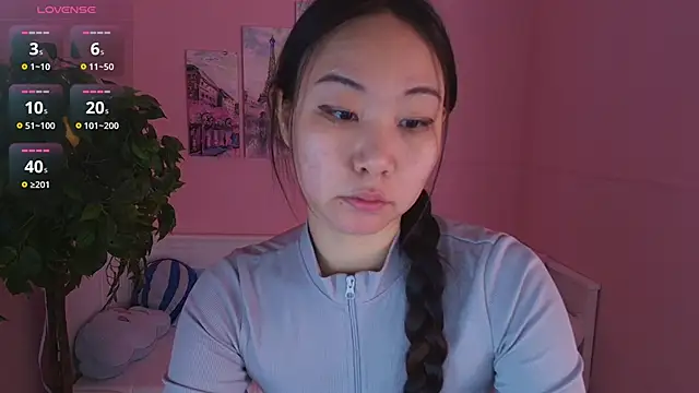 Snapshot of Inari_Okami_ chatting on May 28, 2026, 10:45 am Inari Okami online show from May 28, 2026, 10:45 am