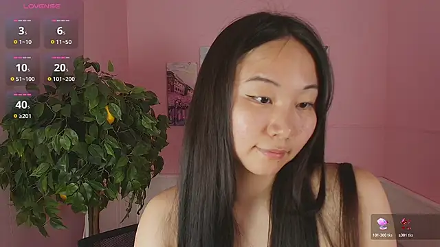 Snapshot of Inari_Okami_ chatting on June 4, 2026, 2:23 pm Inari Okami online show from June 4, 2026, 2:23 pm