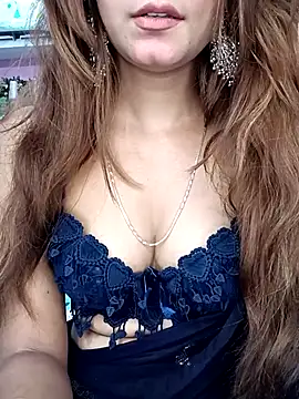 Diamond queeen online show from November 7, 2025, 4:07 pm