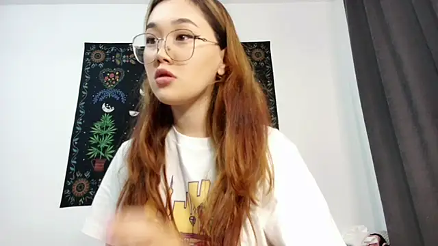 Snapshot of Jennatyan chatting on September 22, 2025, 1:02 pm Jennatyan online show from September 22, 2025, 1:02 pm