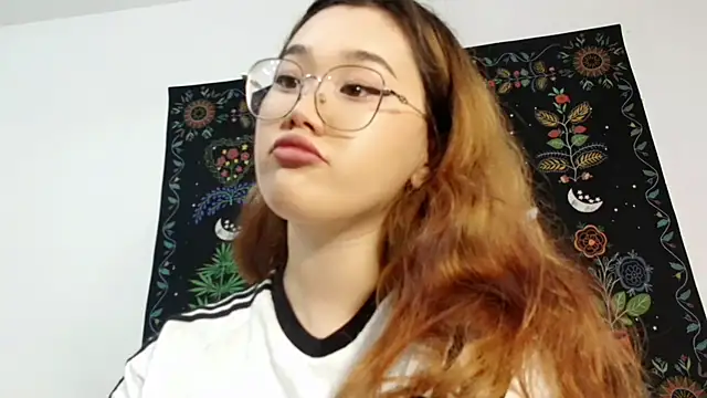 Snapshot of Jennatyan chatting on September 26, 2025, 12:31 pm Jennatyan online show from September 26, 2025, 12:31 pm