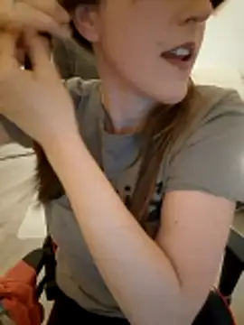 Hexe12346 online show from April 14, 2026, 4:13 pm