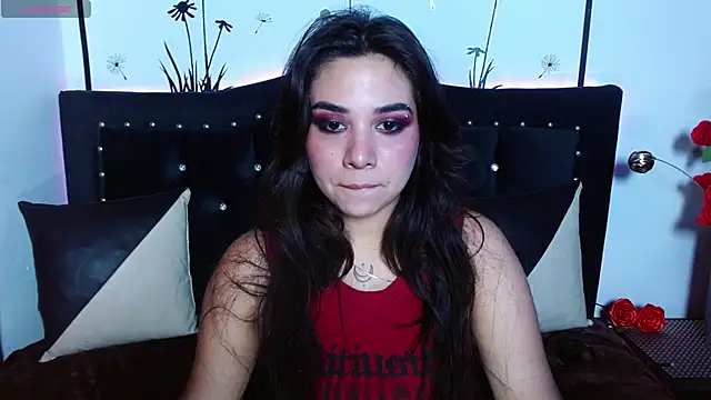 Snapshot of Lune_Claire chatting on April 15, 2026, 2:40 am Lune Claire online show from April 15, 2026, 2:40 am