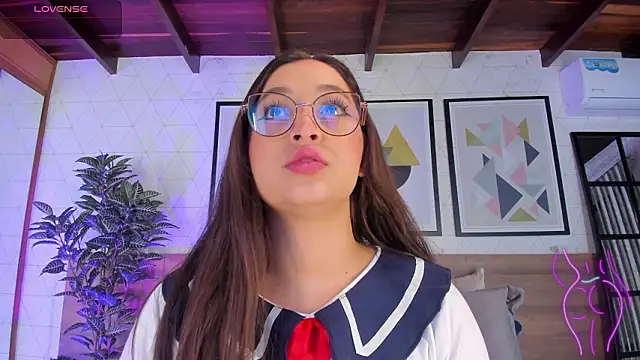 MiaKay1 online show from February 7, 2026, 3:32 am