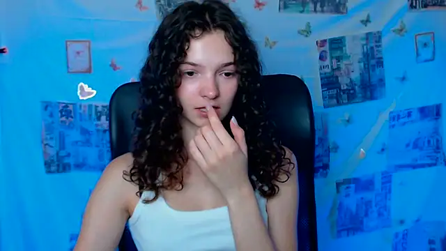  SusieSu  online show from July 7, 2026, 7:09 am