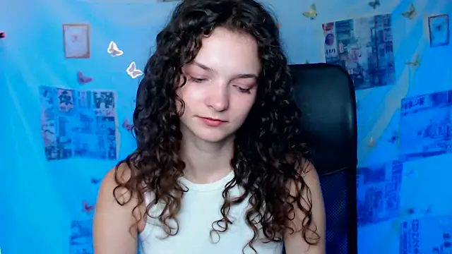  SusieSu  online show from July 10, 2026, 6:28 am