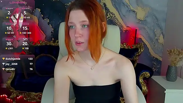 MagicLilu online show from March 2, 2025, 11:42 pm