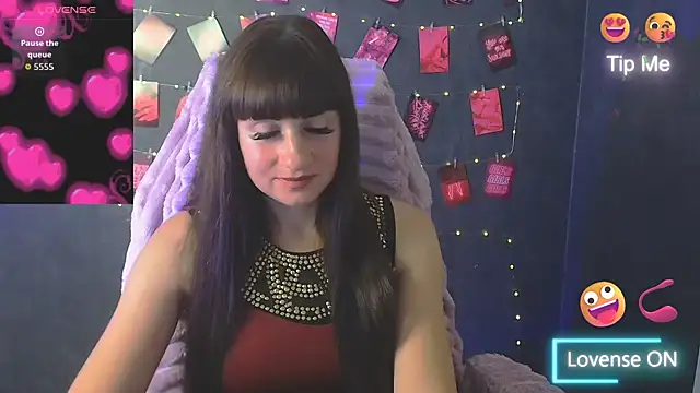 Snapshot of Violla_My chatting on October 15, 2025, 5:40 am Violla My online show from October 15, 2025, 5:40 am