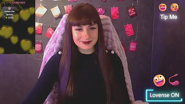 Snapshot of Violla_My chatting on October 23, 2025, 6:02 am Violla My online show from October 23, 2025, 6:02 am