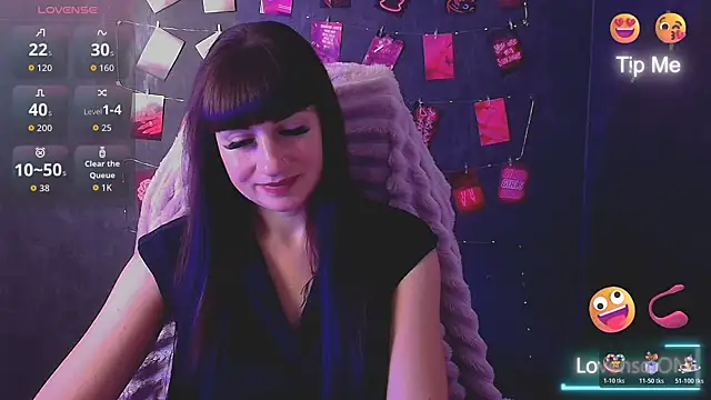 Snapshot of Violla_My chatting on October 30, 2025, 6:59 am Violla My online show from October 30, 2025, 6:59 am