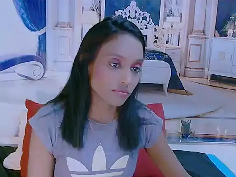 Snapshot of IndianLoveBug chatting on December 5, 2024, 5:15 am IndianLoveBug online show from December 5, 2024, 5:15 am