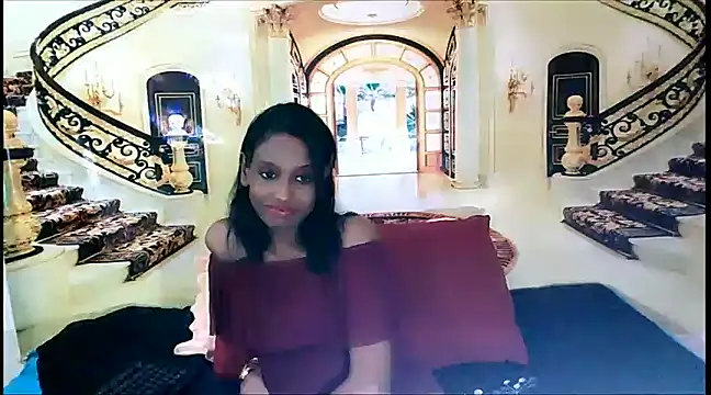 Snapshot of IndianLoveBug chatting on December 9, 2024, 7:50 pm IndianLoveBug online show from December 9, 2024, 7:50 pm