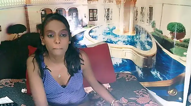 Snapshot of IndianLoveBug chatting on December 15, 2024, 12:18 am IndianLoveBug online show from December 15, 2024, 12:18 am