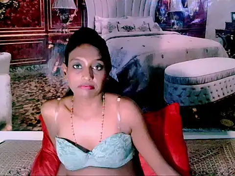 Snapshot of IndianLoveBug chatting on December 30, 2024, 12:09 pm IndianLoveBug online show from December 30, 2024, 12:09 pm