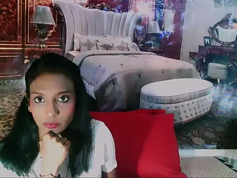 Snapshot of IndianLoveBug chatting on January 8, 2025, 5:15 pm IndianLoveBug online show from January 8, 2025, 5:15 pm