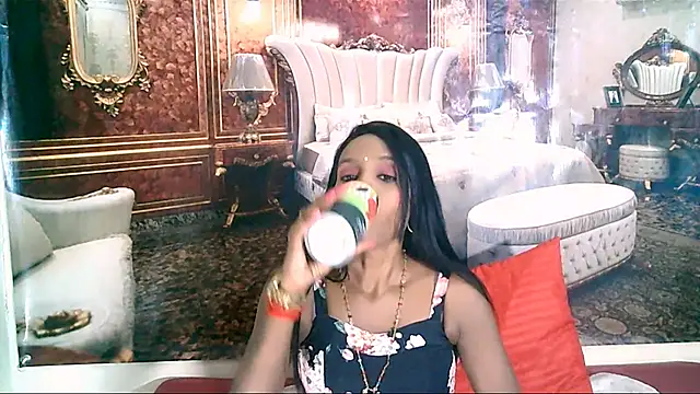 Snapshot of IndianLoveBug chatting on September 29, 2025, 5:12 am IndianLoveBug online show from September 29, 2025, 5:12 am