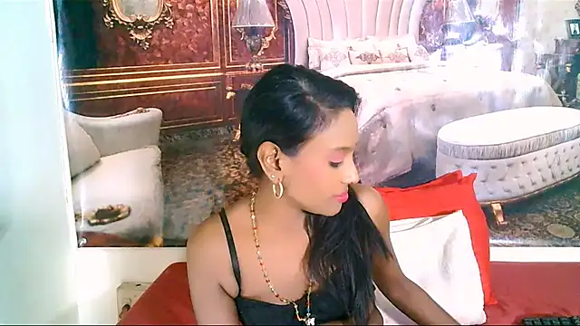 Snapshot of IndianLoveBug chatting on October 3, 2025, 5:26 am IndianLoveBug online show from October 3, 2025, 5:26 am