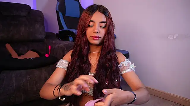 Tiffany sander online show from October 2, 2025, 4:08 am