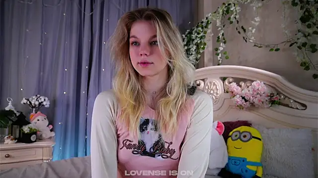 EdlinAlliston online show from February 17, 2026, 3:51 pm