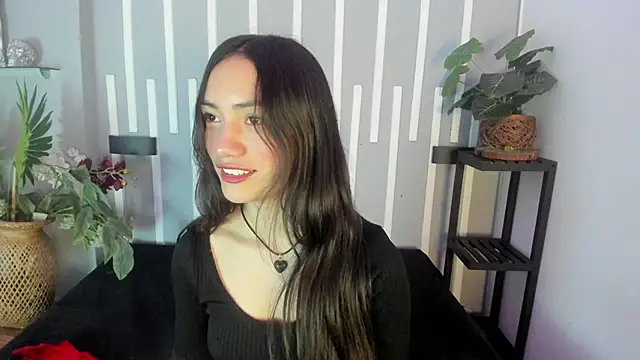 Scarlett  Fox   online show from November 6, 2025, 11:11 am