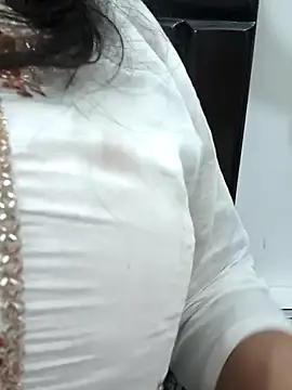 Anamika Kapoor online show from March 22, 2026, 9:07 pm