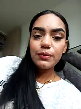 Snapshot of Sara-77 chatting on September 12, 2025, 4:18 pm Sara-77 online show from September 12, 2025, 4:18 pm